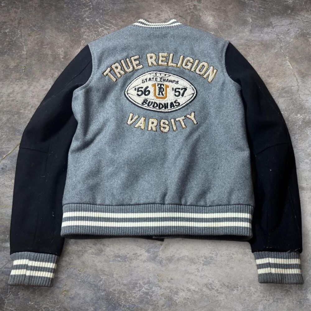 True Religion Varsity Jacket Men’s M Gray Embroidered Stitched Rare Y2K